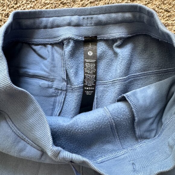 Lululemon Men's Steady State 5" Inseam Shorts Blue Workout Washed Denim Color - Picture 2 of 5